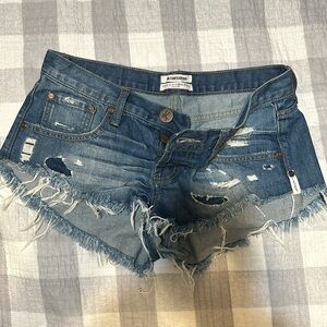 Super cute shorty shorts with rips in all the right places